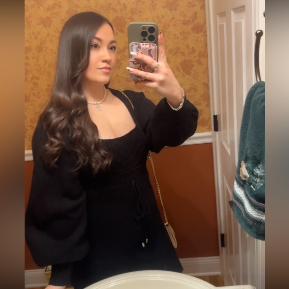 Meet your Posher, Alisa Jolie
